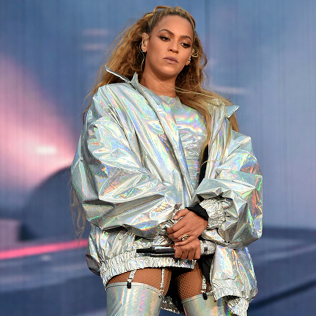Photos from Beyoncé's Tour Costumes - E! Online